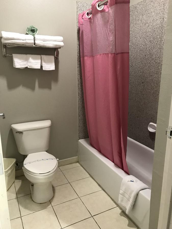 Hotel Camelot And