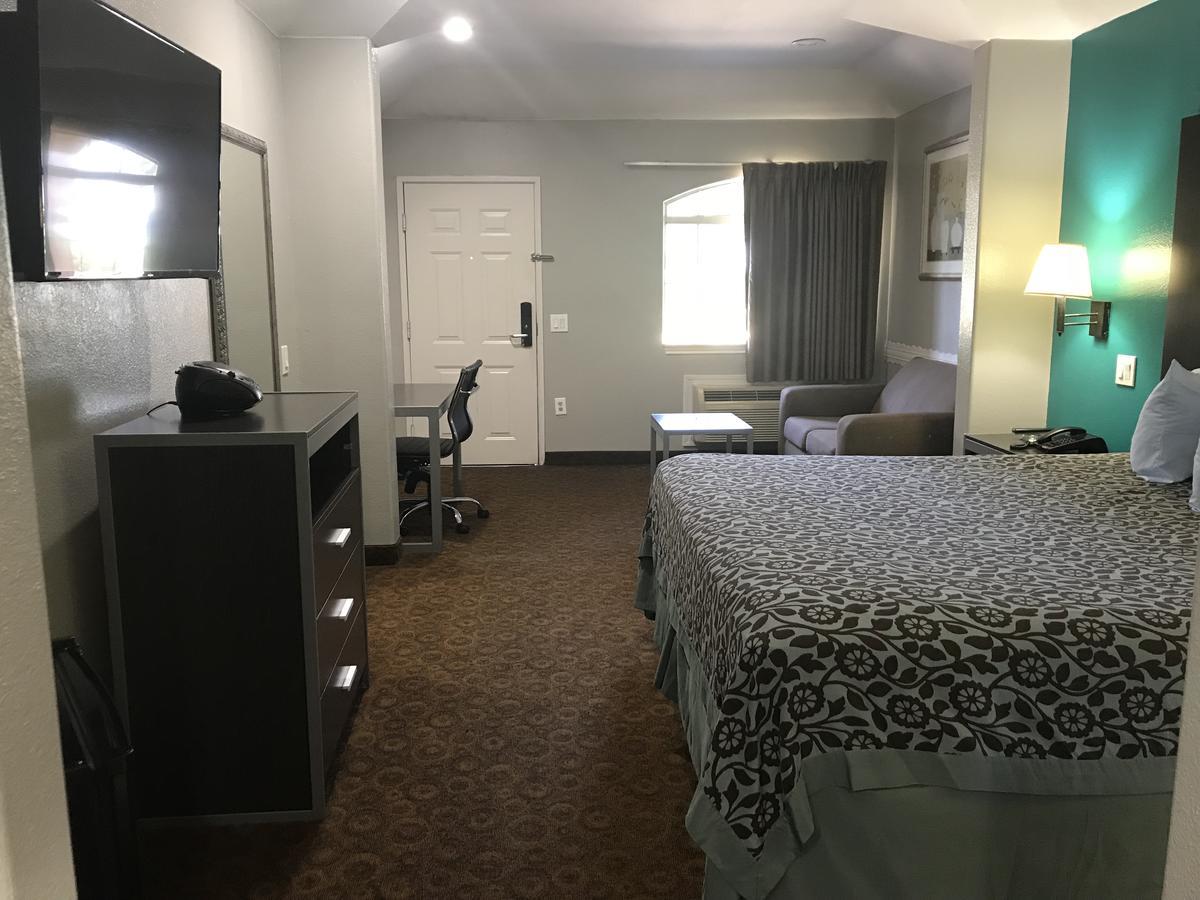 Hotel Camelot And Aldine