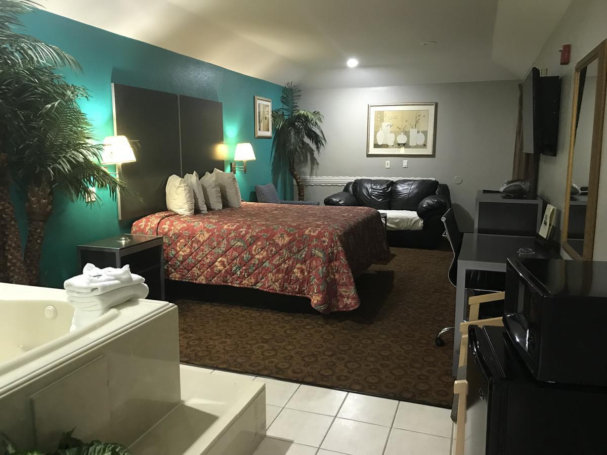 Camelot And Hotel Aldine