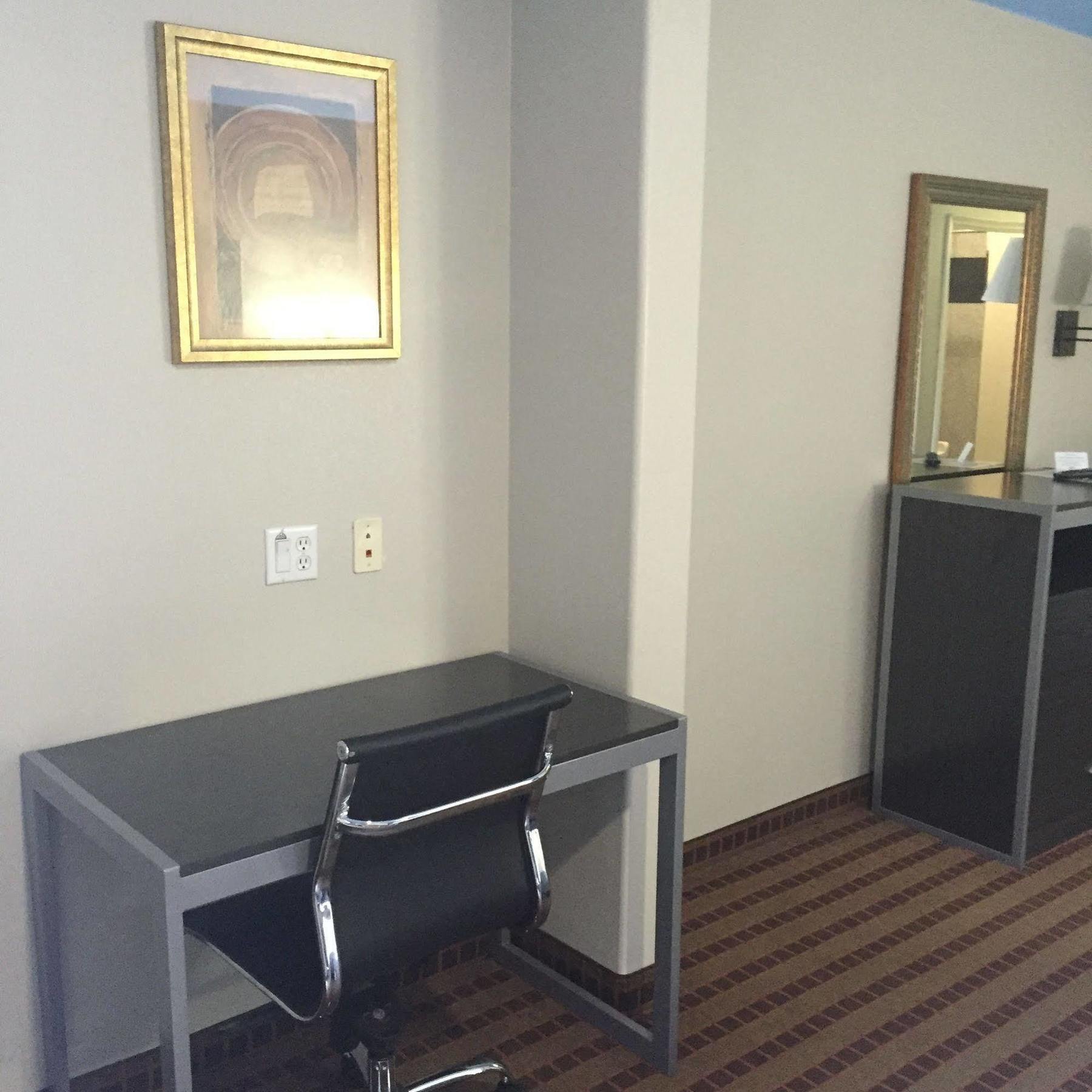 Hotel Camelot And