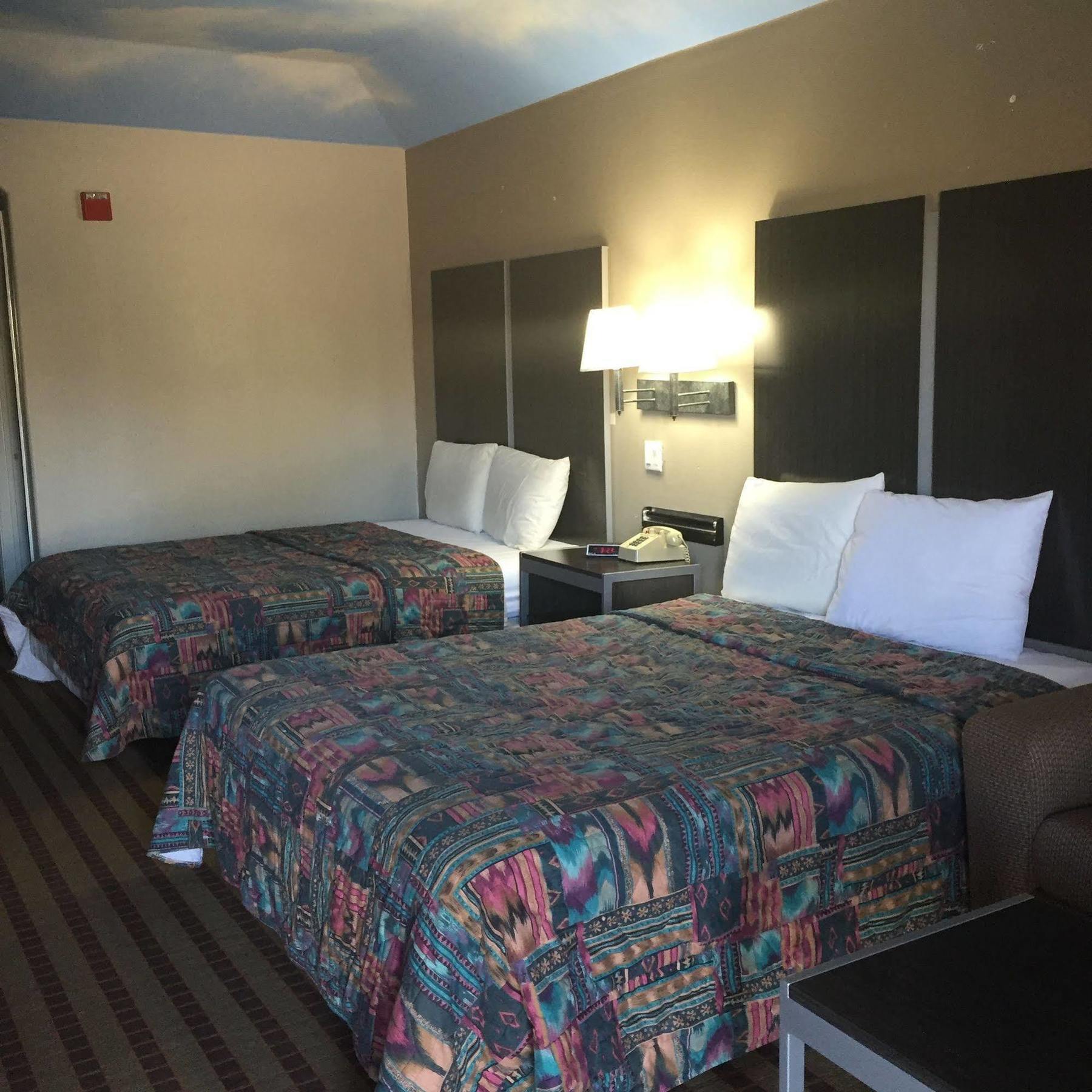 Camelot And Hotel Aldine