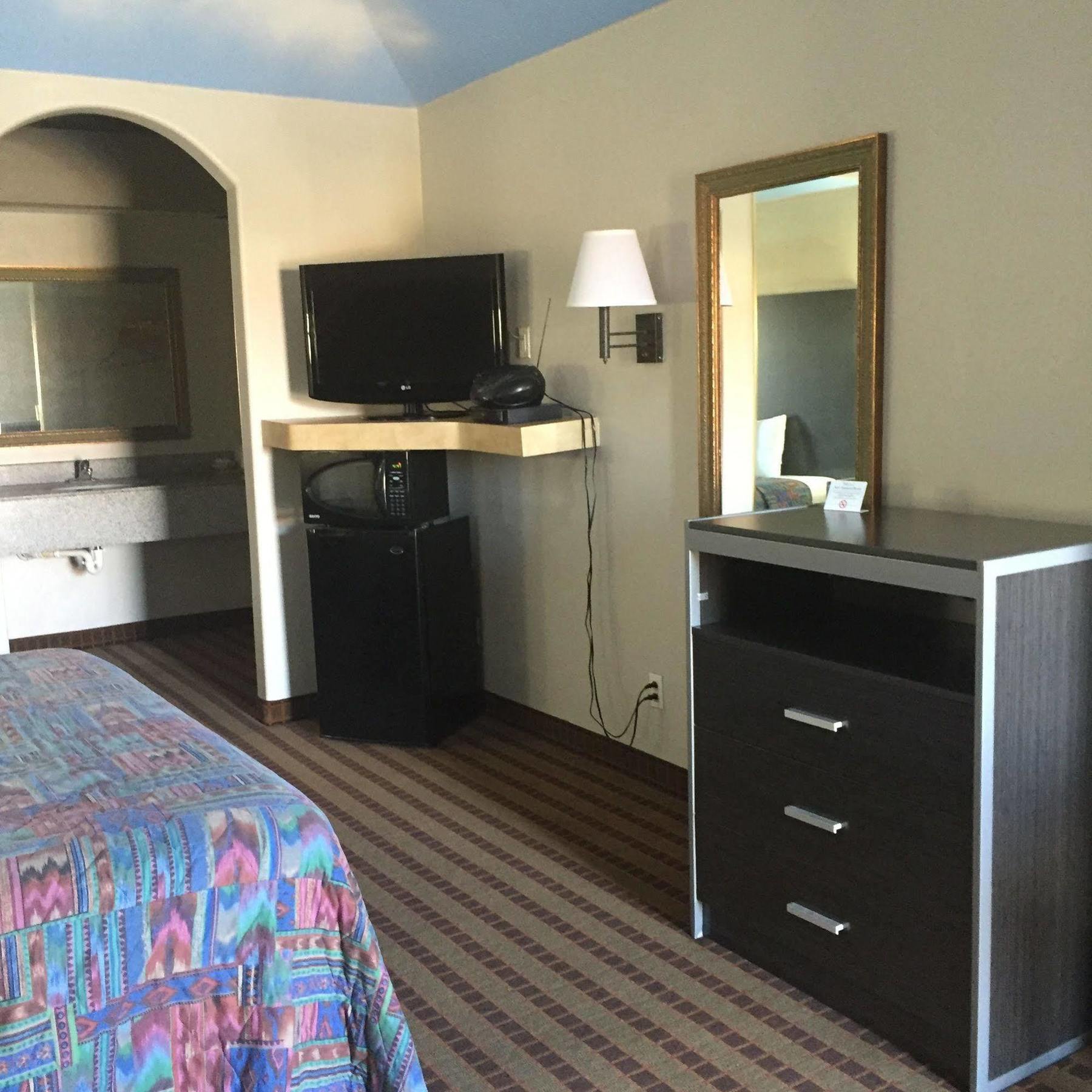 Hotel Camelot And